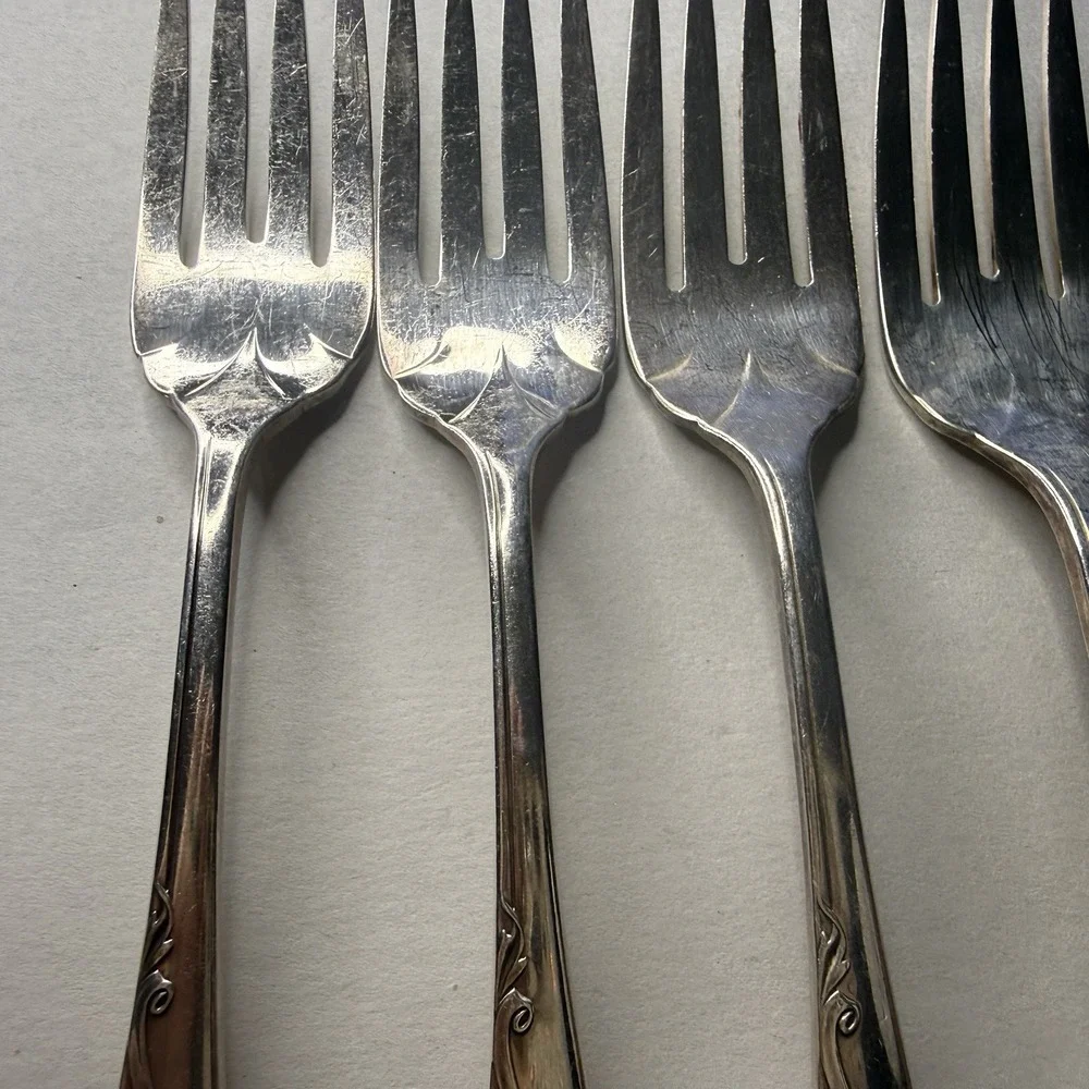 Oneida Community Silverplate White Orchid Set of 4 Salad Forks Mid Century 50s
